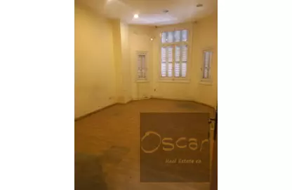 Apartment - 6 Bedrooms - 2 Bathrooms for rent in Downtown - Cairo