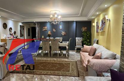 Apartment - 4 Bedrooms - 2 Bathrooms for sale in Makram Ebeid St. - 6th Zone - Nasr City - Cairo