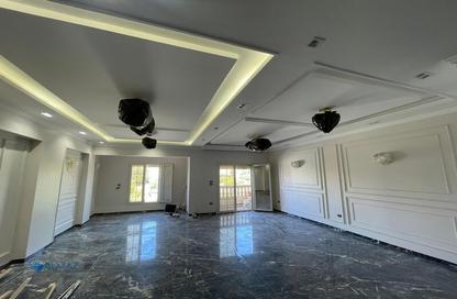 Apartment - 3 Bedrooms - 3 Bathrooms for sale in Street 17 - District 1 - The 5th Settlement - New Cairo City - Cairo