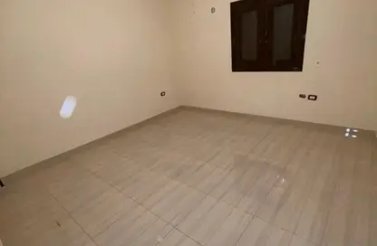 Apartment - 3 Bedrooms - 2 Bathrooms for rent in 10th District - Sheikh Zayed City - Giza