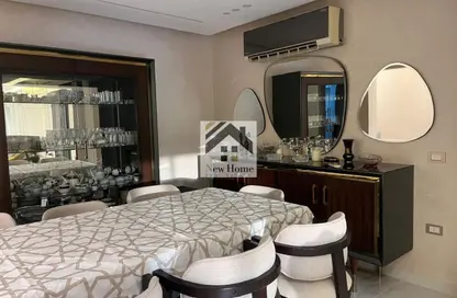 Apartment - 3 Bedrooms - 3 Bathrooms for sale in Stone Residence - 5th Settlement Compounds - The 5th Settlement - New Cairo City - Cairo