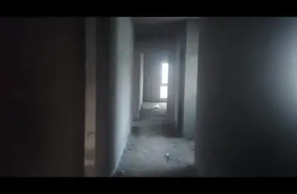 Apartment - 4 Bedrooms - 4 Bathrooms for sale in Hyde Park - New Cairo City - Cairo