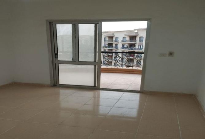 8303956 - Property Image 2