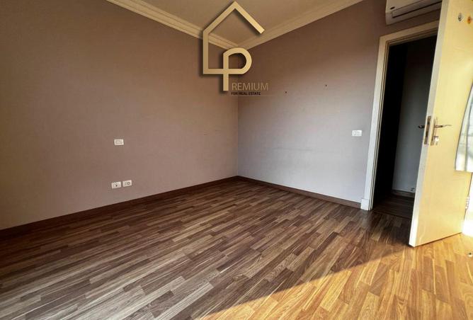 8189744 - Property Image 3