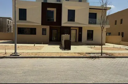 Twin House - 3 Bedrooms - 3 Bathrooms for sale in Vye Sodic - New Zayed City - Sheikh Zayed City - Giza