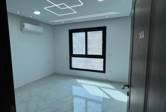 8111128 - Property Image 3
