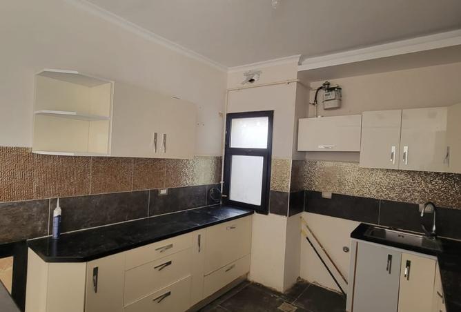 8153090 - Property Image 3
