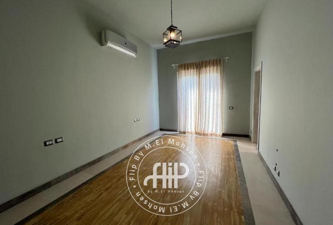 8115458 - Property Image 2