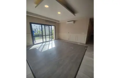 شقة - 3 غرف نوم - 3 حمامات للايجار في 6 ويست - بيفرلي هيلز - كمبوندات الشيخ زايد - الشيخ زايد - الجيزة شقة - 3 غرف نوم - 3 حمامات للايجار في 6 ويست - بيفرلي هيلز - كمبوندات الشيخ زايد - الشيخ زايد - الجيزة