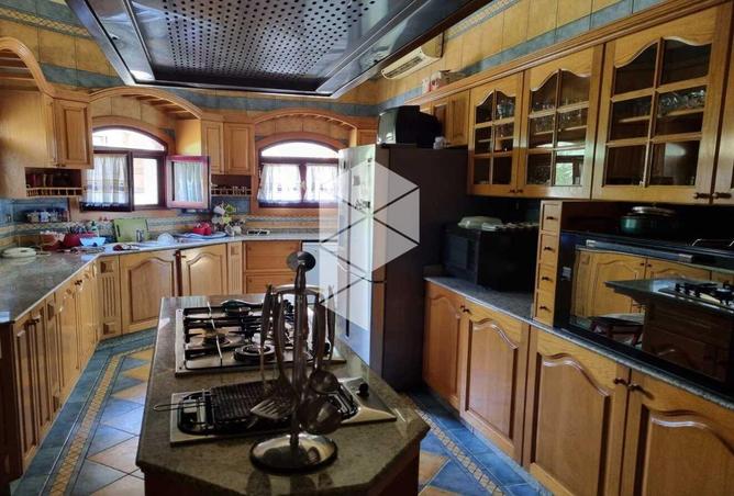 8317500 - Property Image 3