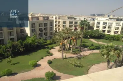 Apartment - 2 Bedrooms - 2 Bathrooms for sale in Hadayek Al Mohandessin - 4th District - Sheikh Zayed City - Giza