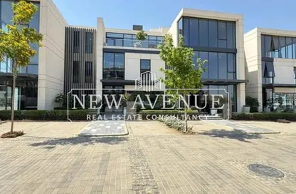 Whole Building - Studio - 4 Bathrooms for sale in Heartwork - The 5th Settlement - New Cairo City - Cairo