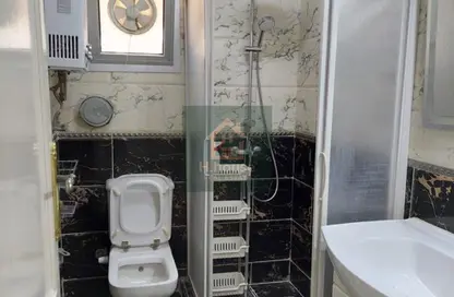 Apartment - 2 Bedrooms - 1 Bathroom for rent in Talaat Mostafa St. - Rehab City Second Phase - Al Rehab - New Cairo City - Cairo