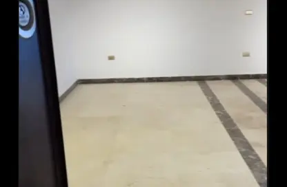 Apartment - 3 Bedrooms - 3 Bathrooms for sale in Mostafa Al Nahas St. - 6th Zone - Nasr City - Cairo