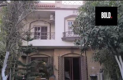 فيلا - 5 غرف نوم - 4 حمامات للبيع في حدائق المهندسين - الحي الرابع - الشيخ زايد - الجيزة