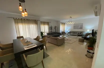 Villa - 3 Bedrooms - 3 Bathrooms for sale in Hyde Park - 5th Settlement Compounds - The 5th Settlement - New Cairo City - Cairo