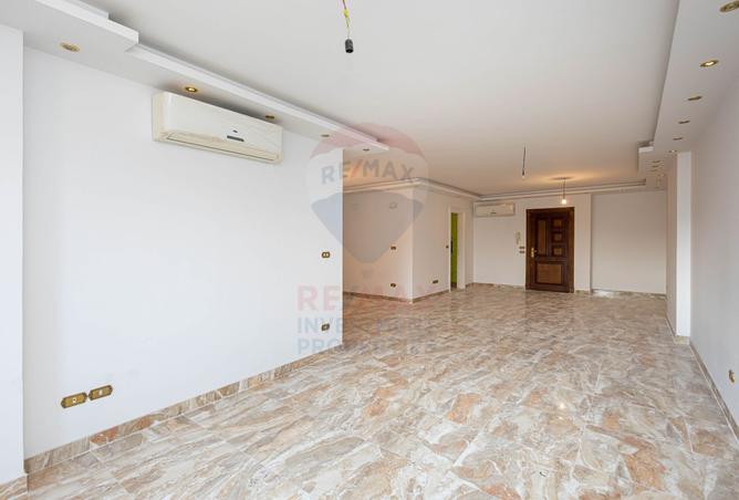 8430748 - Property Image 2