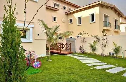 Villa - 4 Bedrooms - 5 Bathrooms for sale in Hyde Park - New Cairo City - Cairo