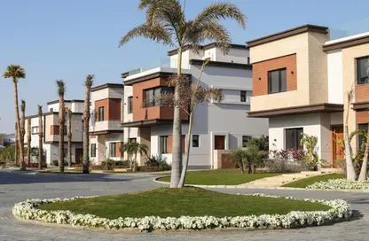 Villa - 3 Bedrooms - 3 Bathrooms for sale in Azzar - 5th Settlement Compounds - The 5th Settlement - New Cairo City - Cairo