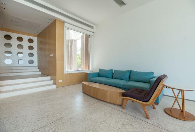 8389158 - Property Image 2