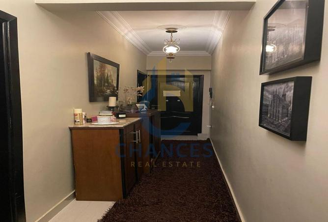 8177127 - Property Image 2