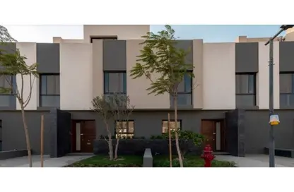 تاون هاوس - 3 غرف نوم - 3 حمامات للبيع في كمبوند البروج - كمبوندات الشروق - مدينة الشروق - القاهرة