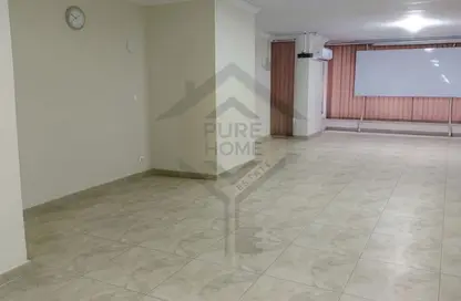 مساحات مكتبية - استوديو - 1 حمام للايجار في شارع بورسعيد - سبورتنج - حي شرق - الاسكندرية