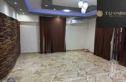 شقة - 3 غرف نوم - 2 حمامات للايجار في شارع عمر بن عبد العزيز - الحي الاول - التجمع الخامس - مدينة القاهرة الجديدة - القاهرة