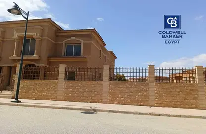 Twin House - 4 Bedrooms - 4 Bathrooms for sale in Royal Meadows - Sheikh Zayed Compounds - Sheikh Zayed City - Giza