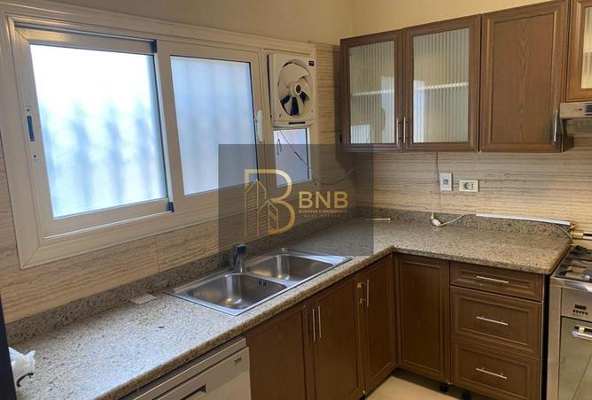 8233332 - Property Image 3