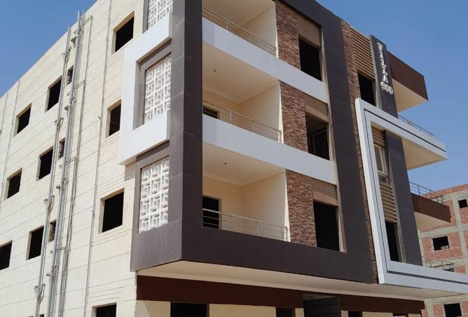 8304553 - Property Image 3