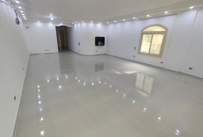 7996381 - Property Main Image
