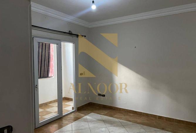 8273739 - Property Image 2