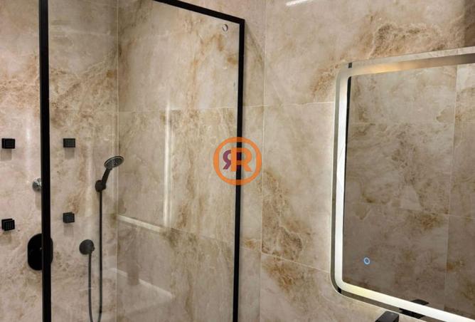8081573 - Property Image 2