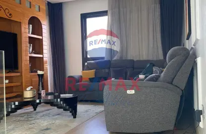 Townhouse - 3 Bedrooms - 3 Bathrooms for sale in Al Burouj Compound - El Shorouk Compounds - Shorouk City - Cairo