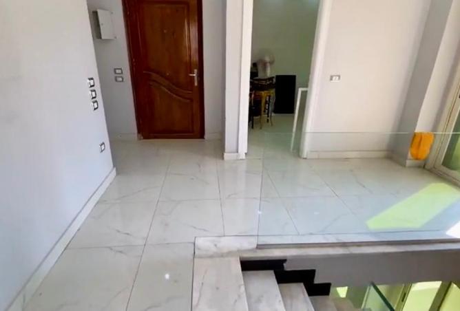 8521889 - Property Image 2