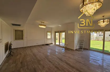 Villa - 3 Bedrooms - 4 Bathrooms for rent in Uptown Cairo Road - Al Abageyah - El Khalifa - Cairo