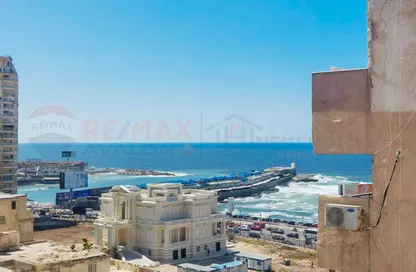 شقة - 3 غرف نوم - 3 حمامات للبيع في زيزينيا - حي شرق - الاسكندرية