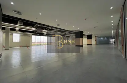 طابق كامل - استوديو - 6 حمامات للايجار في شارع التسعين الجنوبي - التجمع الخامس - مدينة القاهرة الجديدة - القاهرة