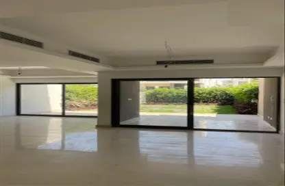 تاون هاوس - 3 غرف نوم - 4 حمامات للايجار في مون ريزيدنس - فيفث سكوير - التجمع الخامس - مدينة القاهرة الجديدة - القاهرة