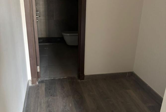 8010898 - Property Image 2