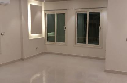 Duplex - 5 Bedrooms - 4 Bathrooms for rent in Ibrahim Al Mazny St. - El Banafseg 10 - El Banafseg - New Cairo City - Cairo