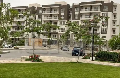 Apartment - 2 Bedrooms - 1 Bathroom for sale in Crescent Walk - 5th Settlement Compounds - The 5th Settlement - New Cairo City - Cairo