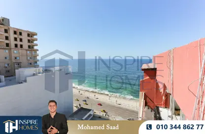 شقة - 3 غرف نوم - 3 حمامات للبيع في كامب شيزار - حي وسط - الاسكندرية