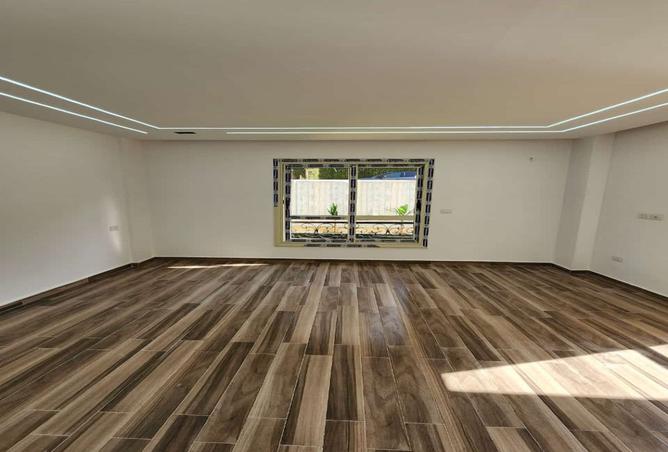 8112510 - Property Image 2