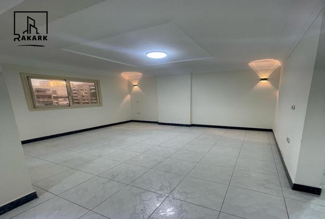 8484691 - Property Image 3