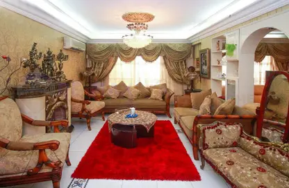 Apartment - 5 Bedrooms - 3 Bathrooms for sale in Kafr Abdo - Roushdy - Hay Sharq - Alexandria