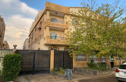 Apartment - 3 Bedrooms - 3 Bathrooms for rent in 7th District - Sheikh Zayed City - Giza