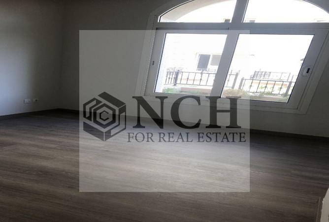 8223310 - Property Image 3