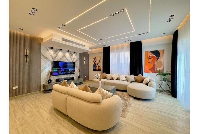 8369574 - Property Image 3